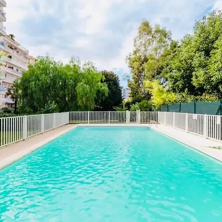 Beautiful 3-bedroom - Walking Distance To Beaches - Swimming Pool - Parking Apartman *