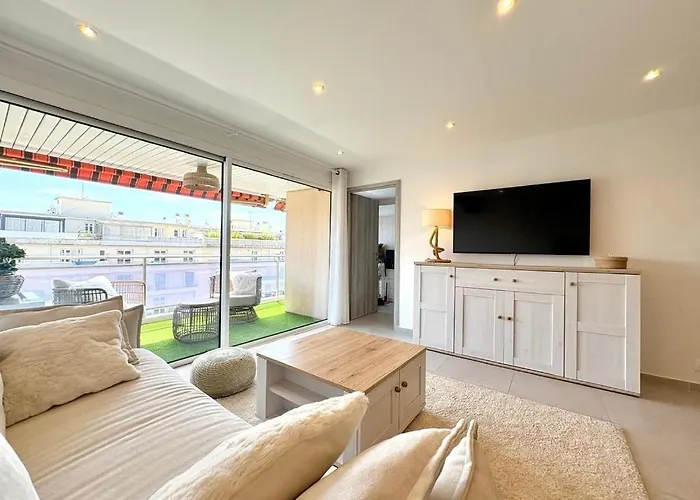 Apartman Beautiful 3-bedroom - Walking Distance To Beaches - Swimming Pool - Parking